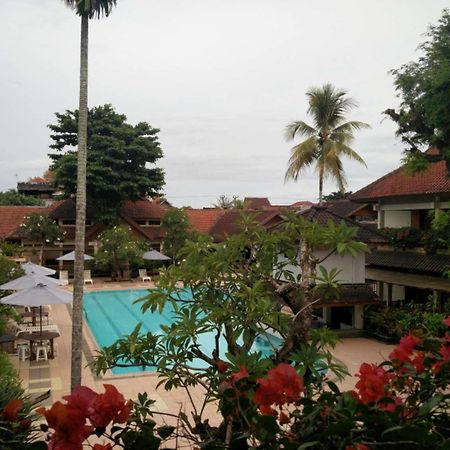 Pantai Indah Resort Hotel Barat Пангандаран Экстерьер фото