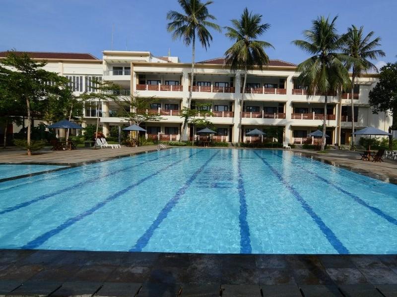 Pantai Indah Resort Hotel Barat Пангандаран Экстерьер фото